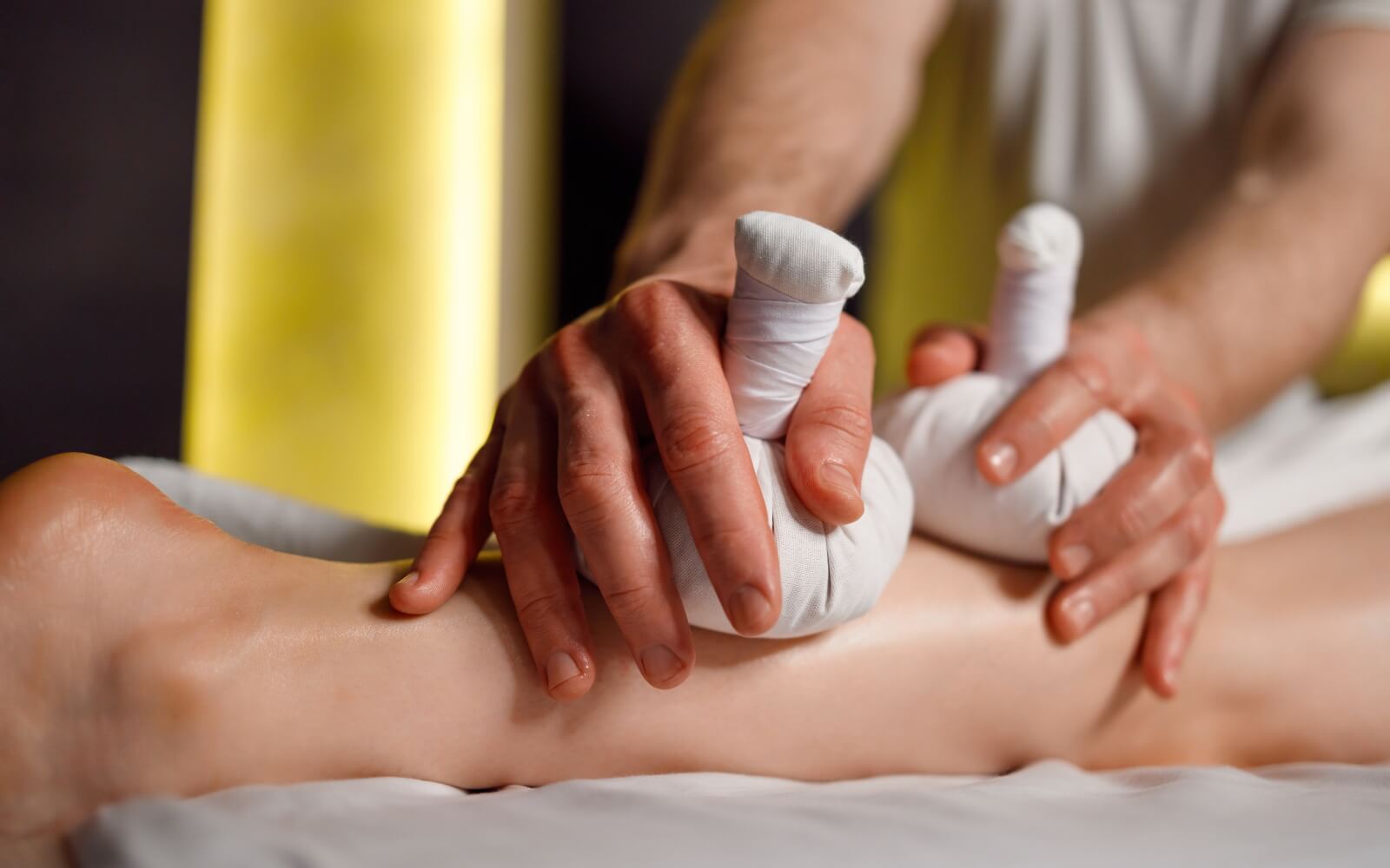 Illóolajok és az aromaterápia a mozgásszervi betegségek kezelésében HerbaTherapy